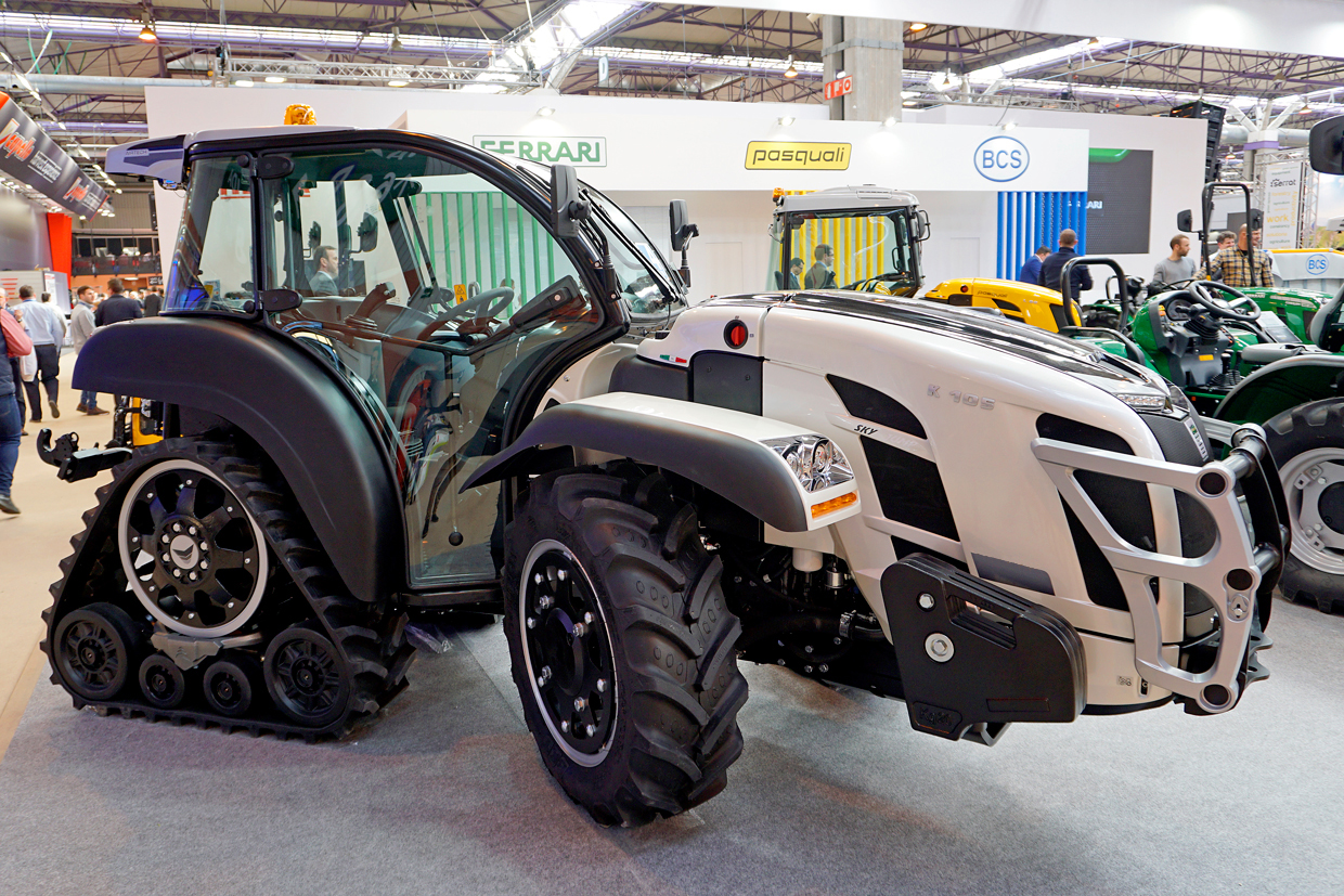 nuevo Sky Jump K105 en fima 2020 tractor de orugas traseras para cultivos en pendientes